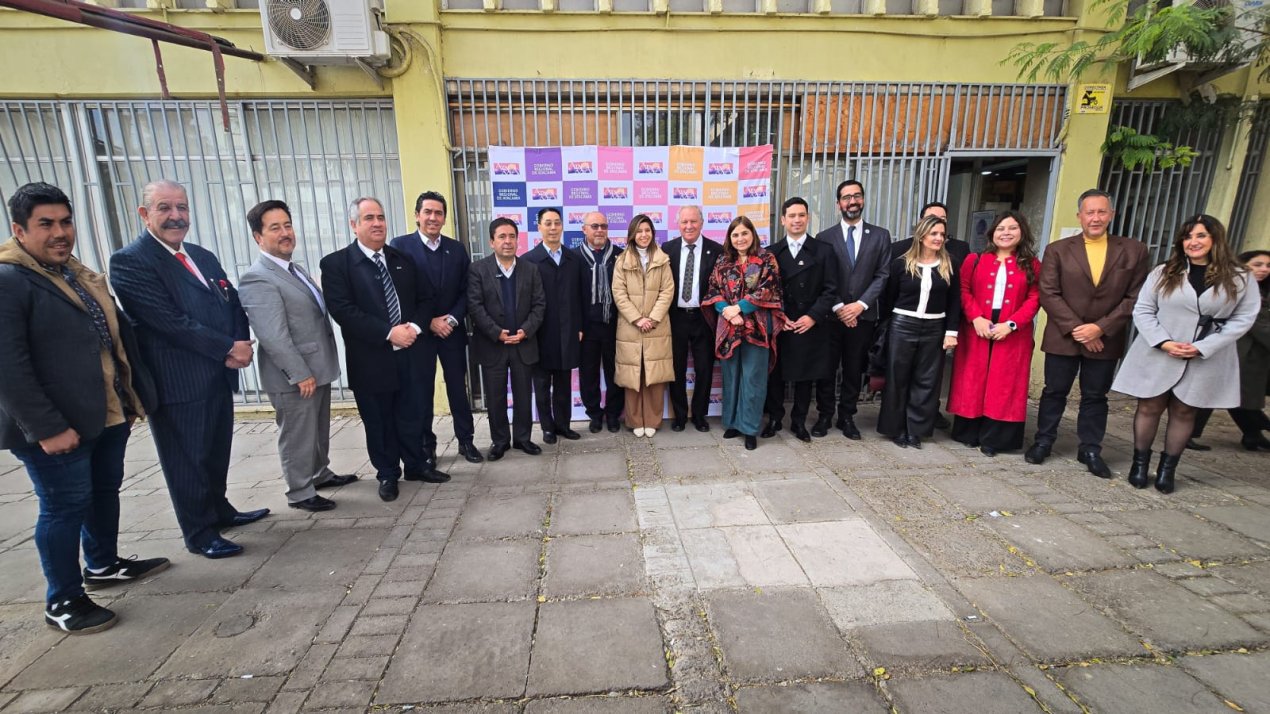 /gobernador-de-atacama-se-reune-con-embajador-de-china-para-impulsar