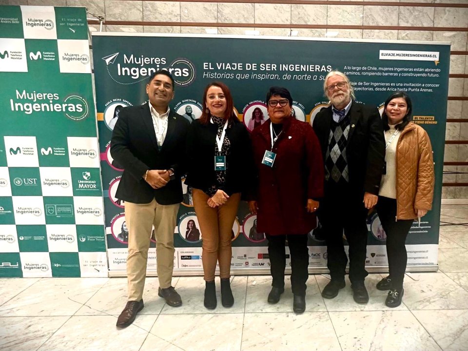 /academica-uda-dra-ana-maria-rivera-recibio-reconocimiento-nacional-por