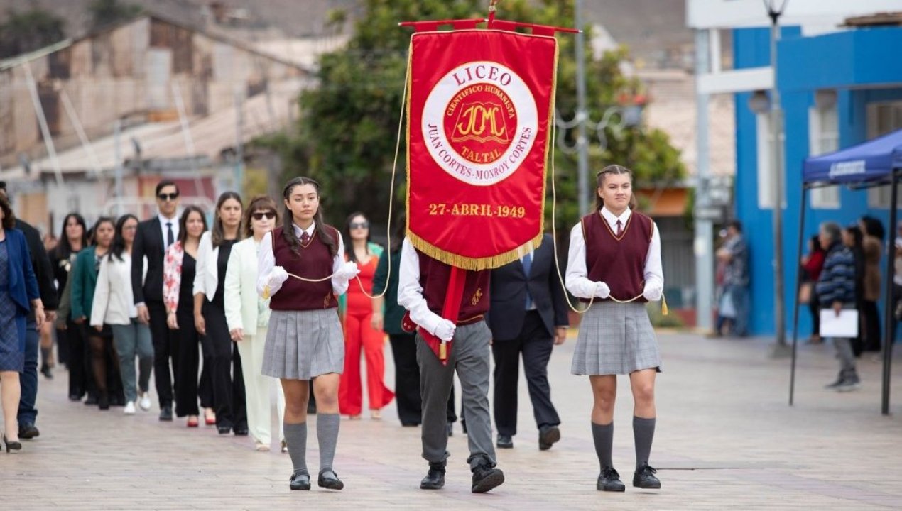/liceo-juan-cortes-monrroy-de-taltal-conmemora-76-anos
