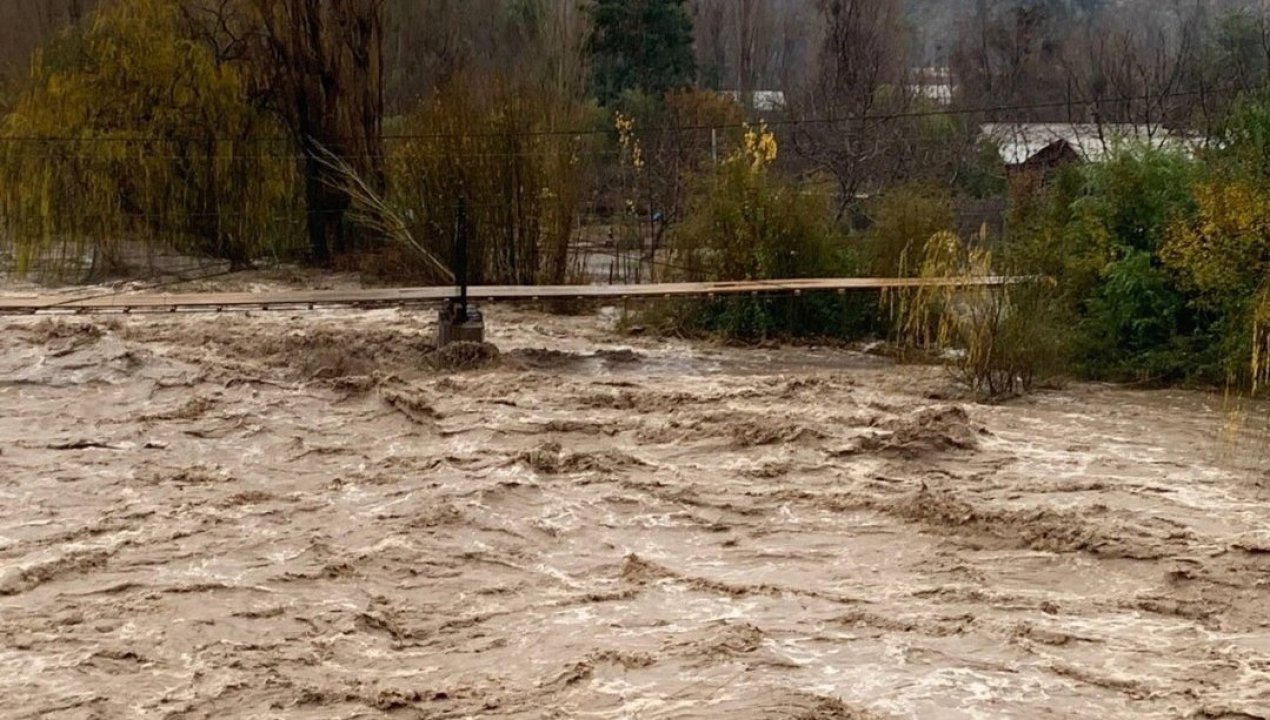 /actualidad/desastres-naturales/lluvias/sistema-frontal-alertas-y-evacuaciones-preventivas-por-crecidas-de-rios