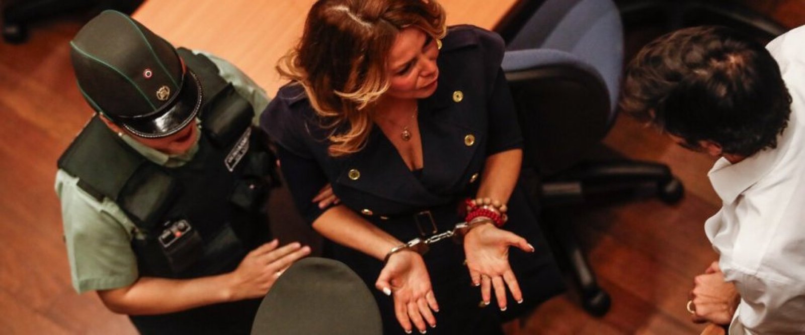 Ordenan prisión preventiva para Cathy Barriga por delitos de corrupción