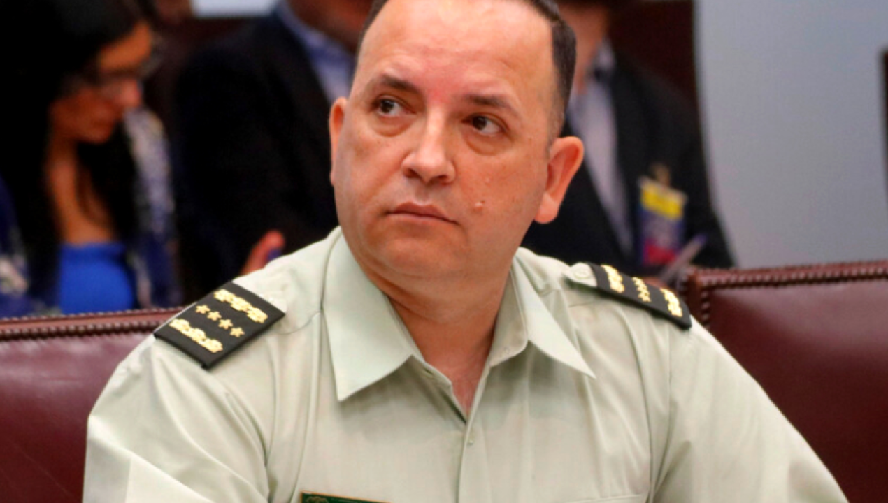 /actualidad/renuncia-director-general-de-gendarmeria-por-favorecer-a-hermano