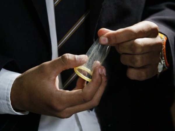 Aumentan contagios de gonorrea sífilis entre jóvenes chilenos